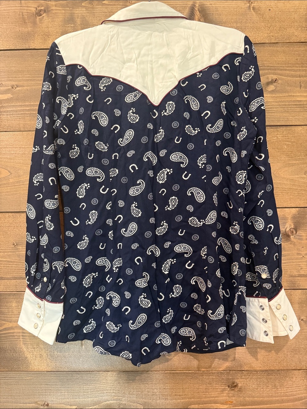 Wrangler Navy Paisley Western Pearl Snap Shirt with Cream Yoke - Picture 6 of 7